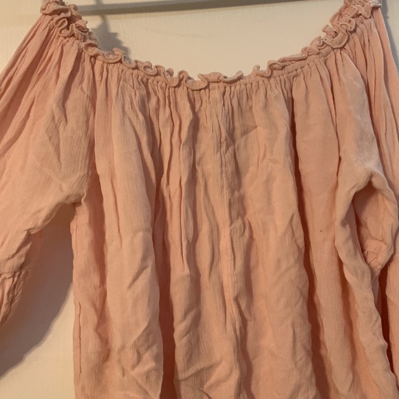 Light Pink Flowy Hollister Shirt With Flowers - Picture 8 of 9